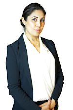 Porträtt av Noha Albouzem, Ekonomiansvarig
